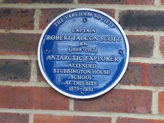 Captain Scott\'s blue plaque